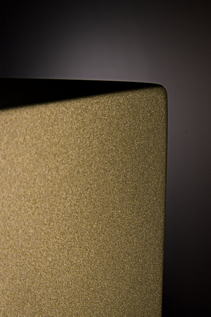 Osiride floor vase brass mecallic paint paint detail by Vera Forma.
